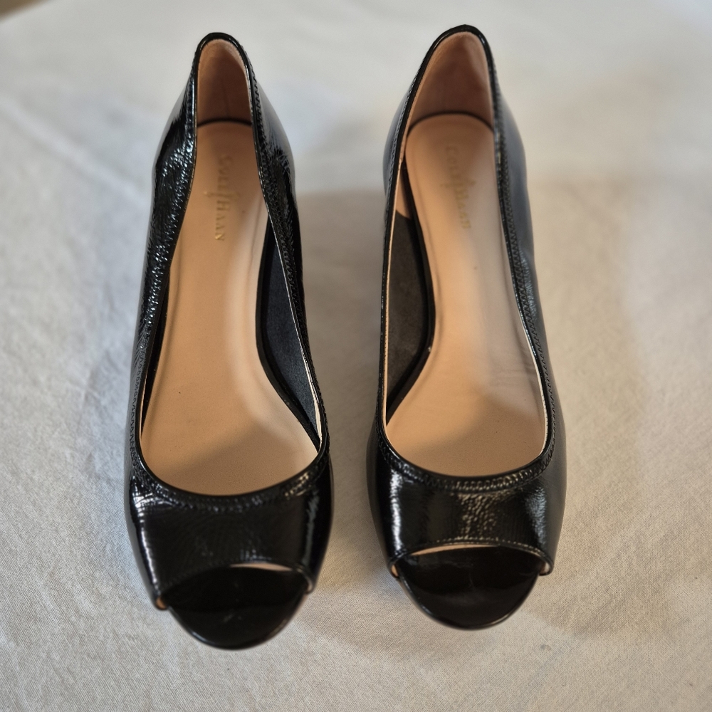 Cole Haan Black Heels Classic Design